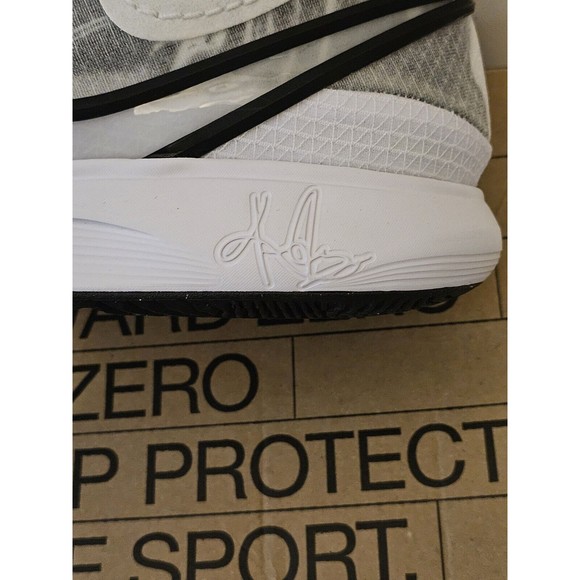 Nike Kyrie 8 White/White-Black Size 13 - DJ6017 101 - Picture 7 of 15